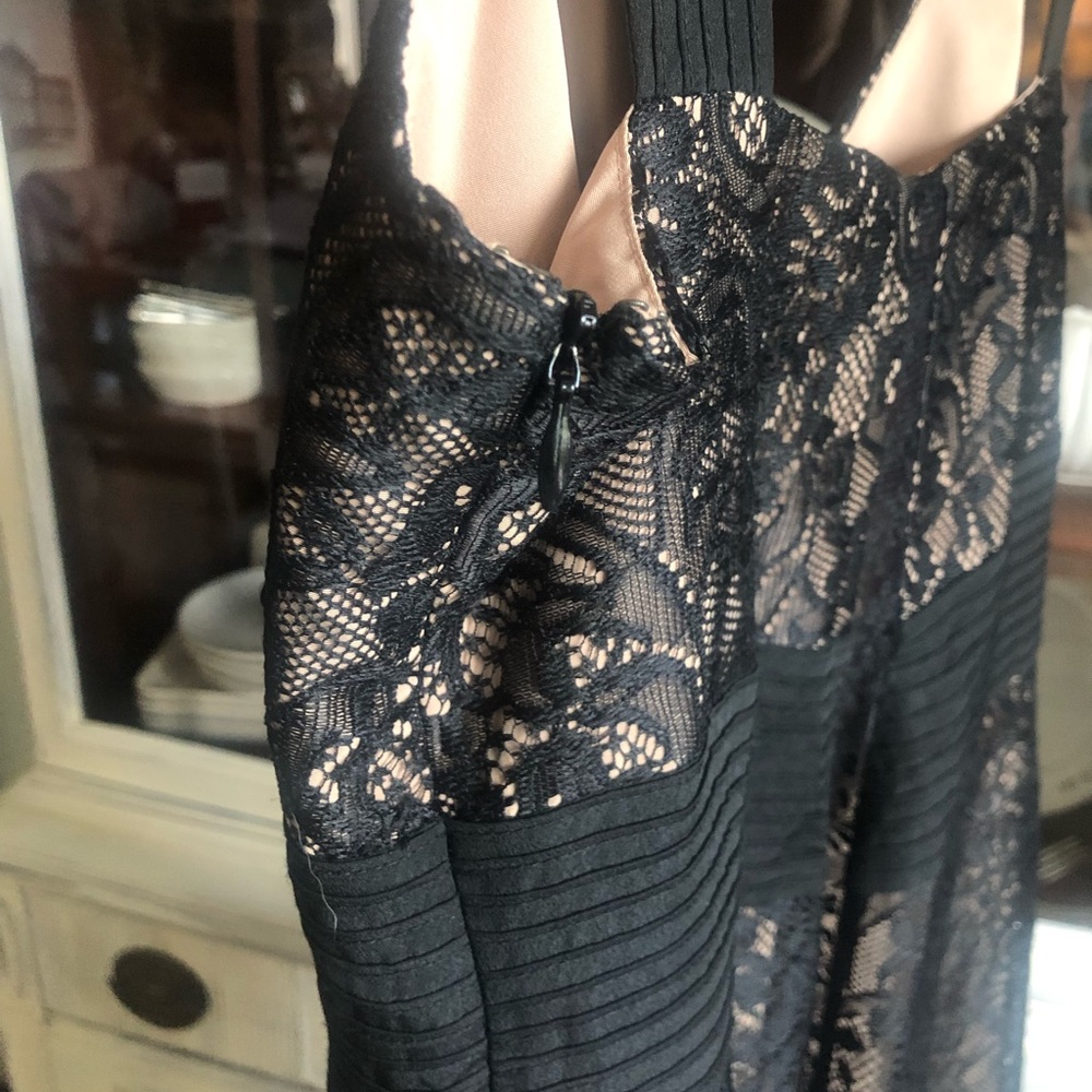 Loft Dress - Picture 5 of 5
